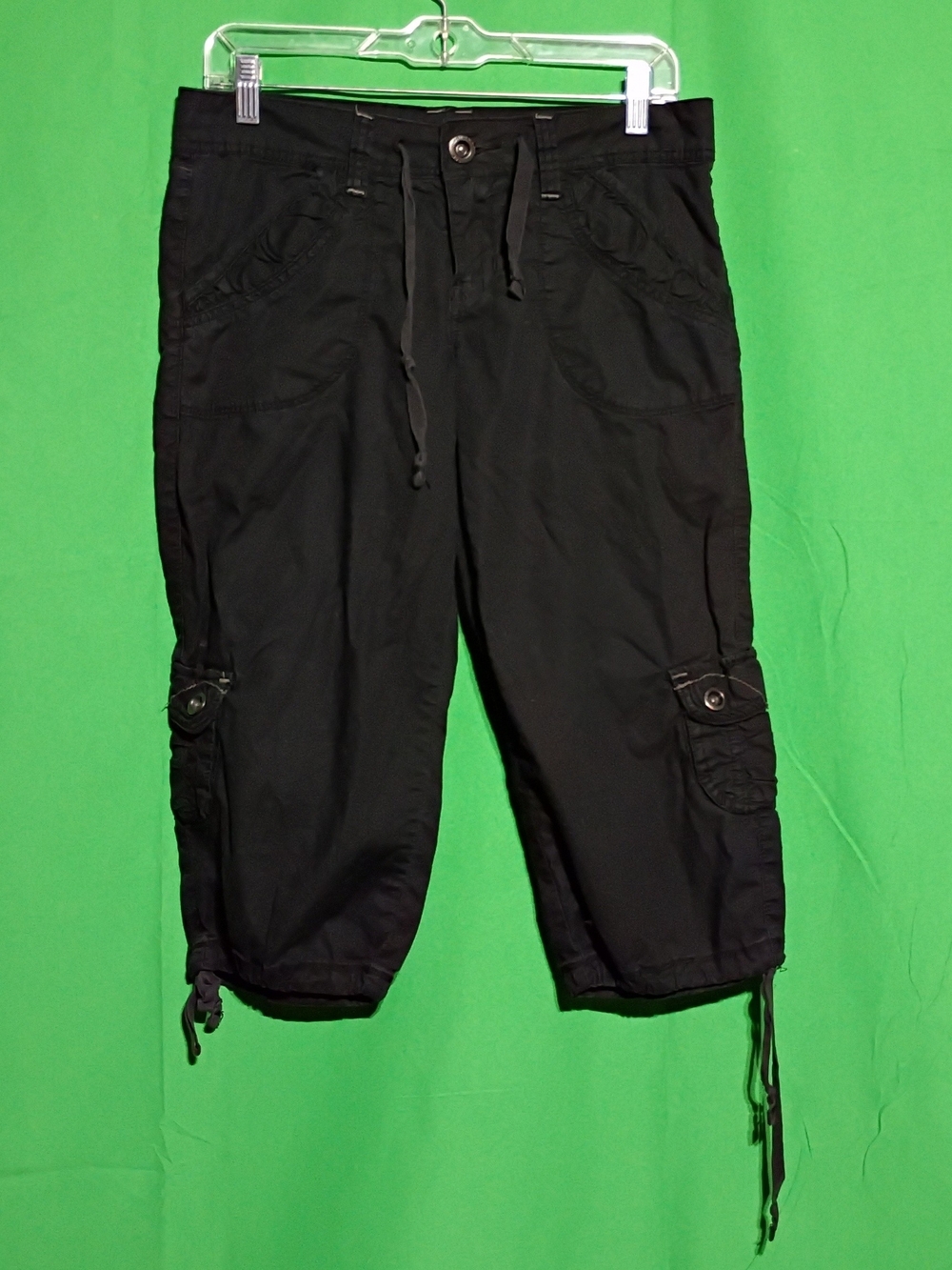 Unionbay Women's Size S Black Capri Cargo Pants 18" Inseam Low Rise